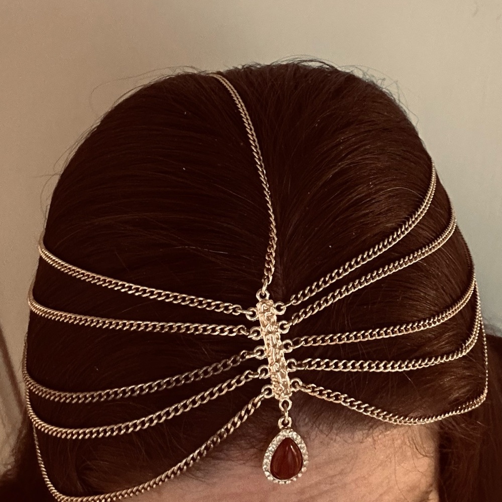 Bcbg maxazria Elegant Gold Chain Headpiece with Red Gem NWT